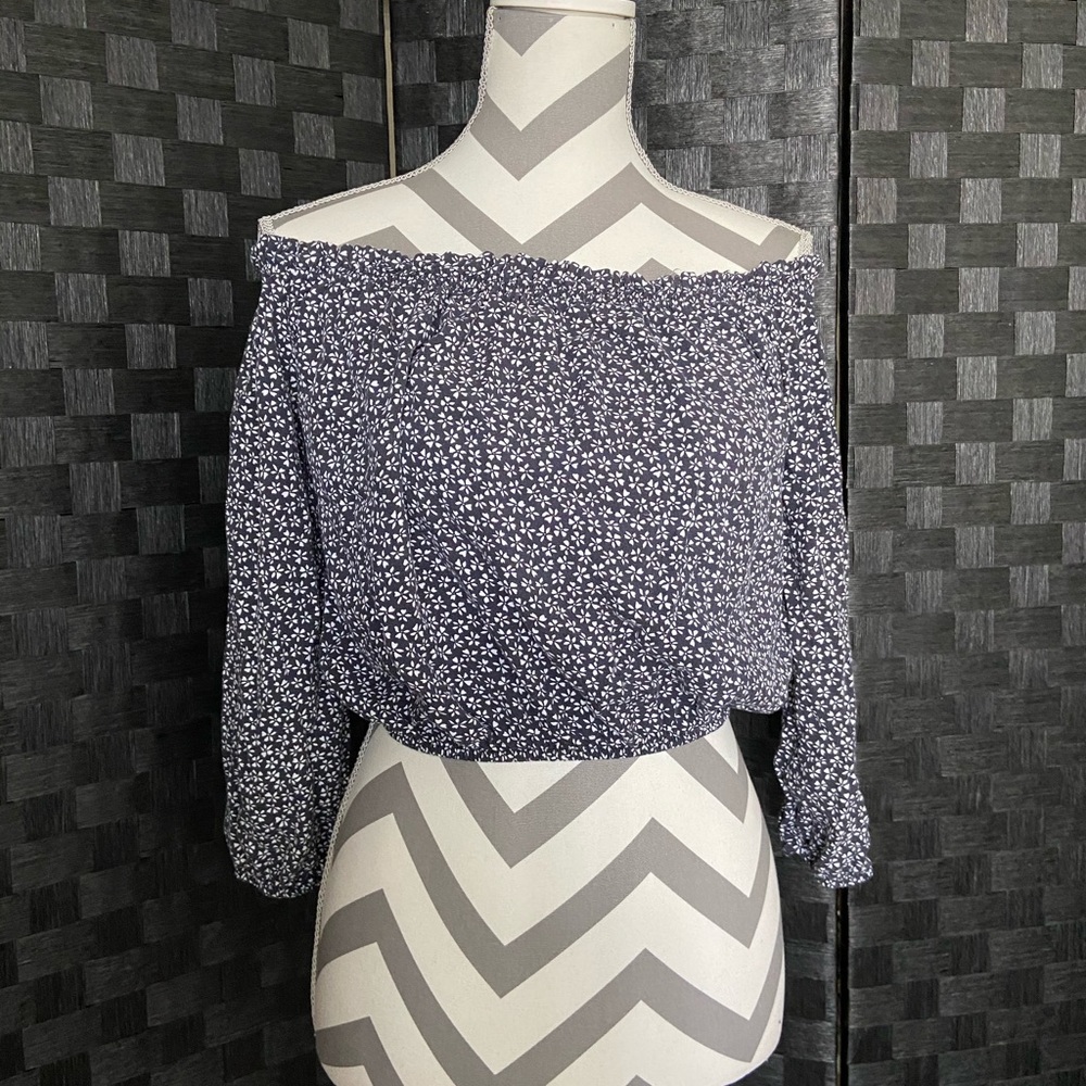 Brandy Melville Flower Crop Top